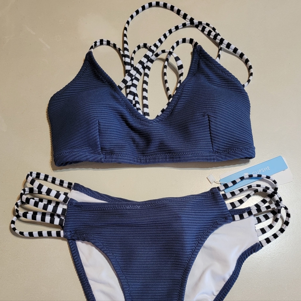 Cupshe Navy Blue Ribbed & Strappy Bikini Swimsuit Set Size Small